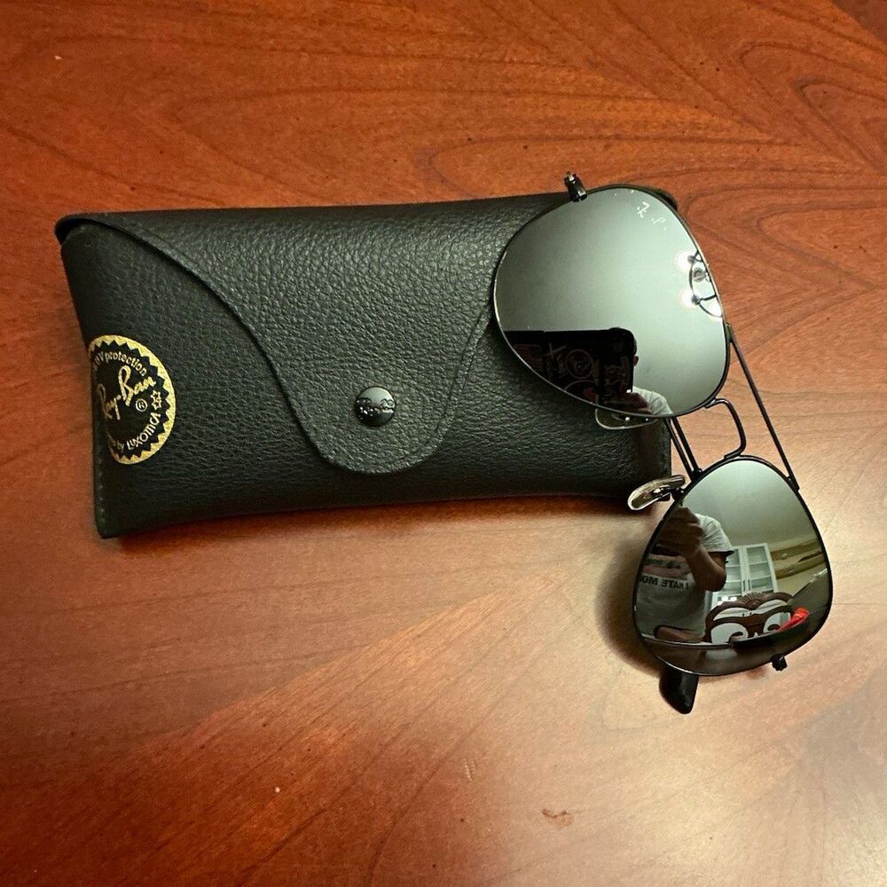 Ray-Ban Aviator RB3025 Black Frame Silver / Grey Mirror Lenses 58☐14 w/ Case 55